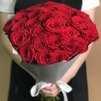 31 роза 50 см